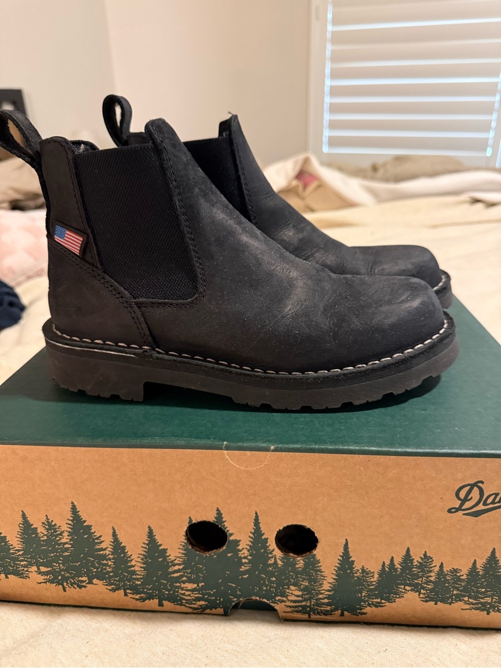 DANNER WOMEN'S 5" BULL RUN CHELSEA WORK BOOTS - SOFT TOE